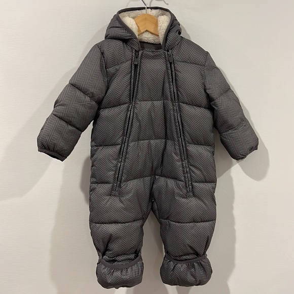 gap pramsuit - Malla Reddy - Picture 2 of 3